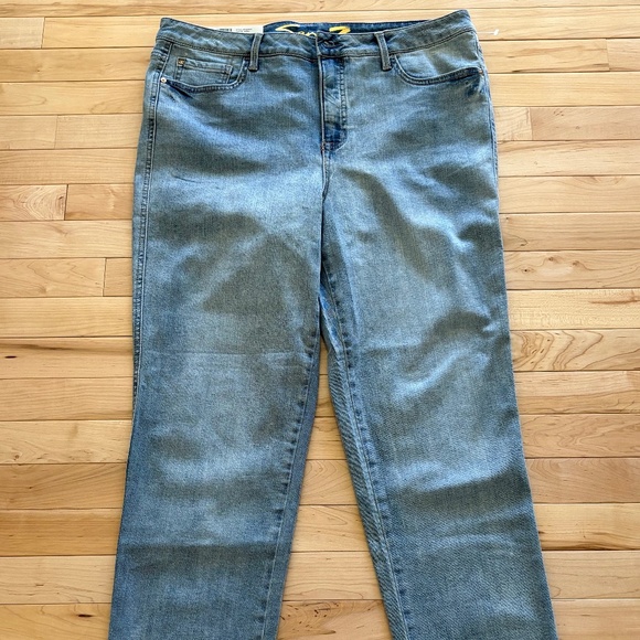 Seven 7 Weekend Boyfriend Jeans Size 12 NWT - Picture 1 of 8